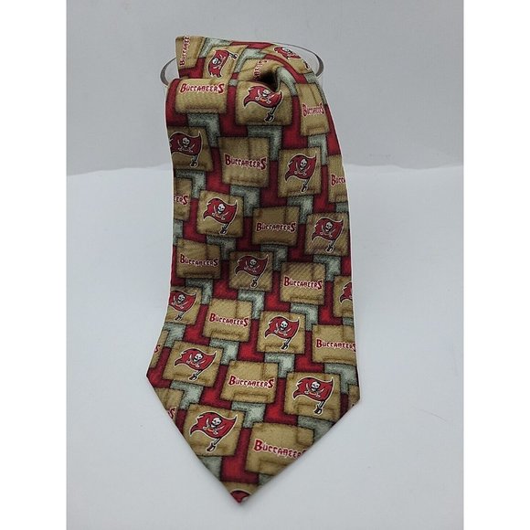 Tampa Bay Buccaneers Bucs Eagle Wings 100% Silk Mens Neck Tie Necktie NFL - Picture 2 of 7